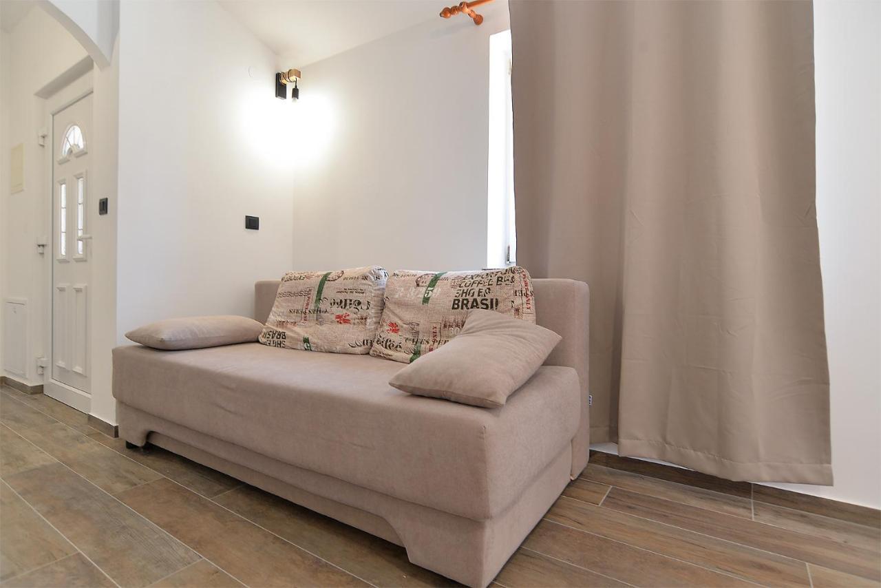 Elizabeta 1701 Apartment *