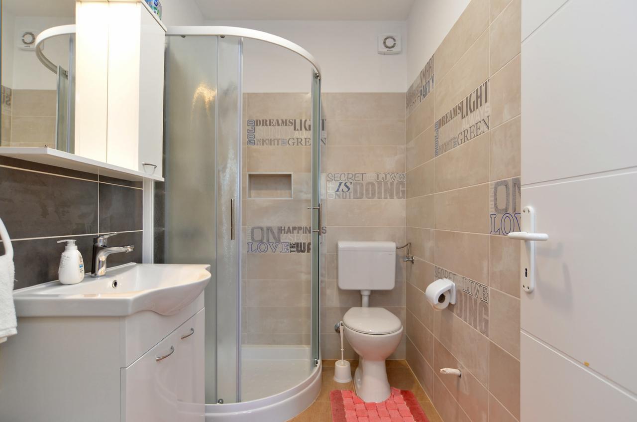 Elizabeta 1701 Apartment *