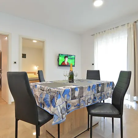 Apartments Elizabeta 1701 Fazana Exterior photo