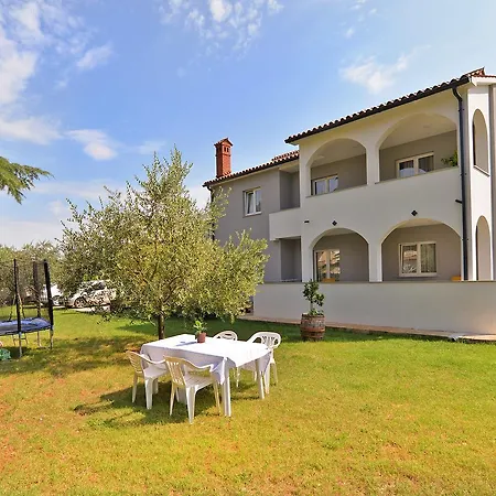 Apartments Elizabeta 1701 Fazana Exterior photo