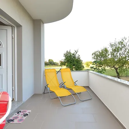Apartments Elizabeta 1701 Fazana Exterior photo